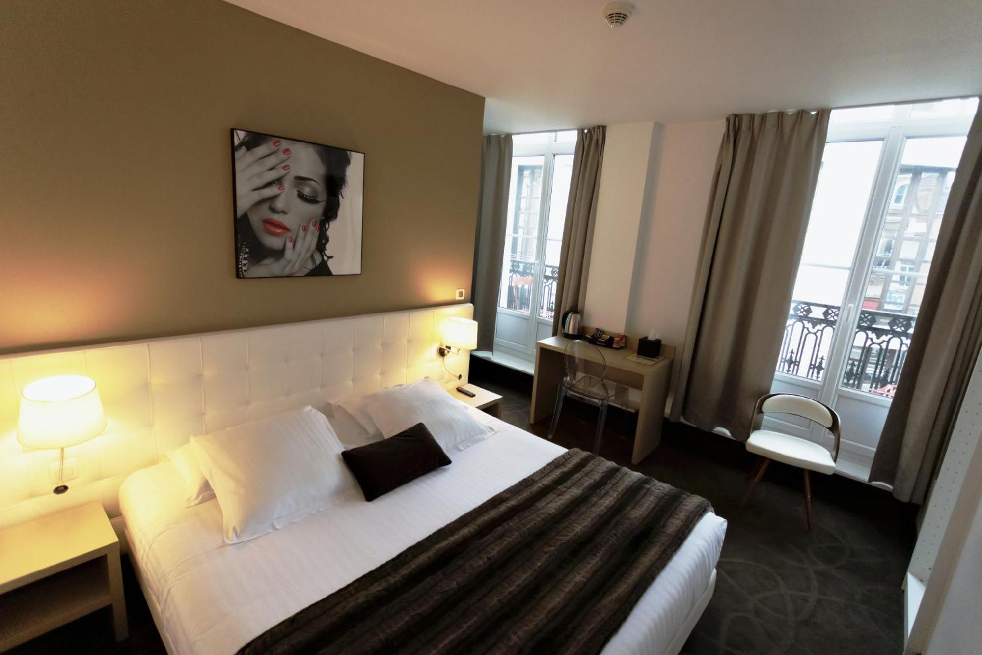 Le Saint Louis Hotel Амиен Екстериор снимка