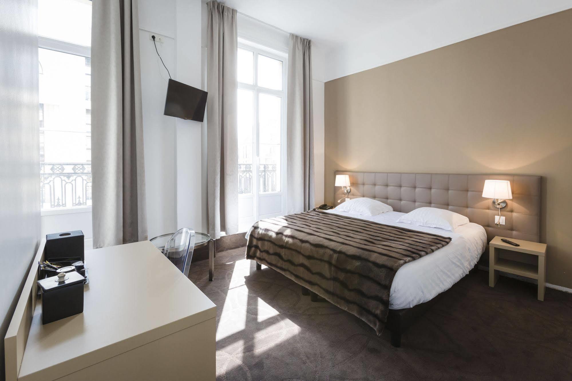 Le Saint Louis Hotel Амиен Екстериор снимка