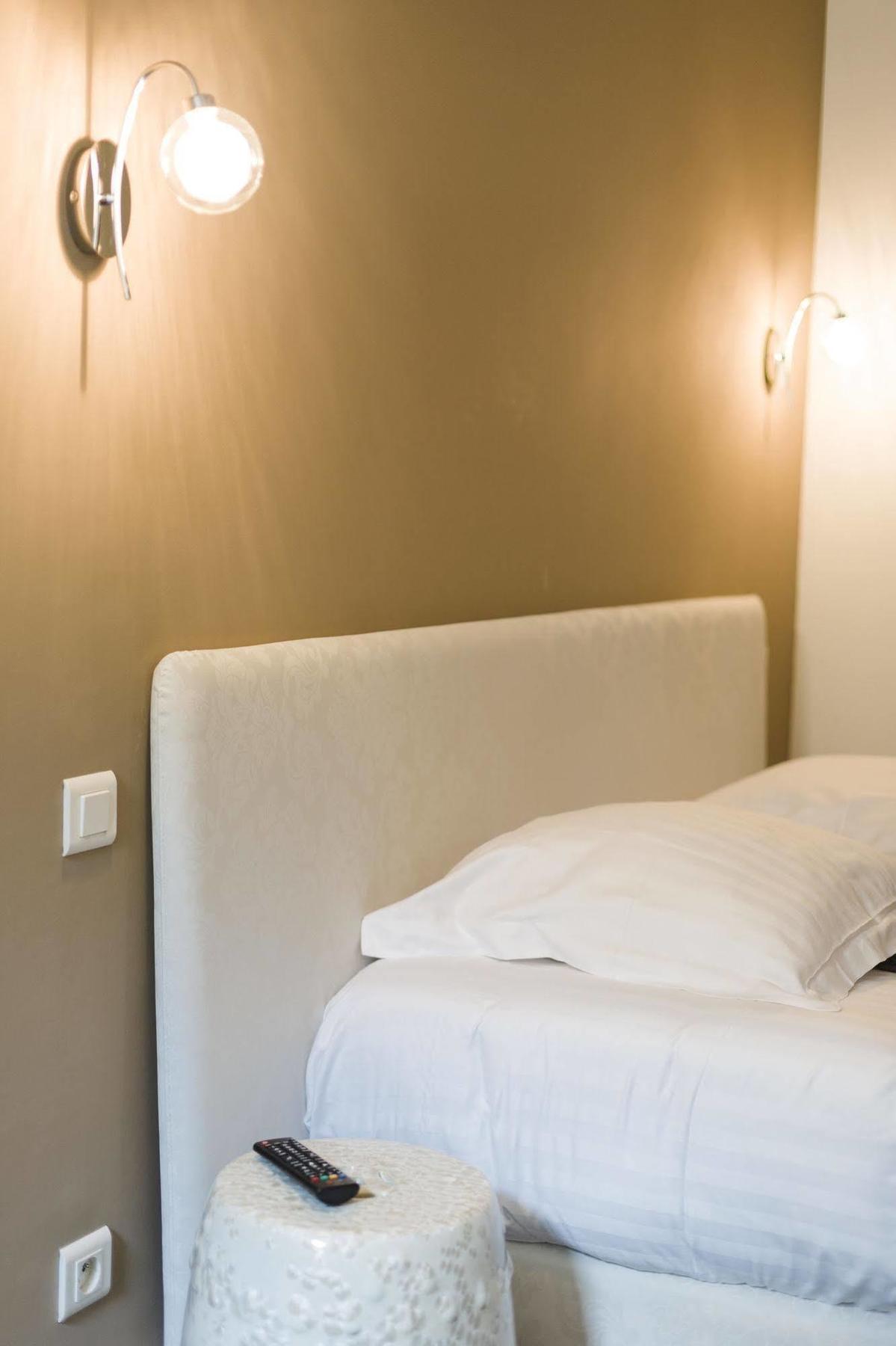 Le Saint Louis Hotel Амиен Екстериор снимка